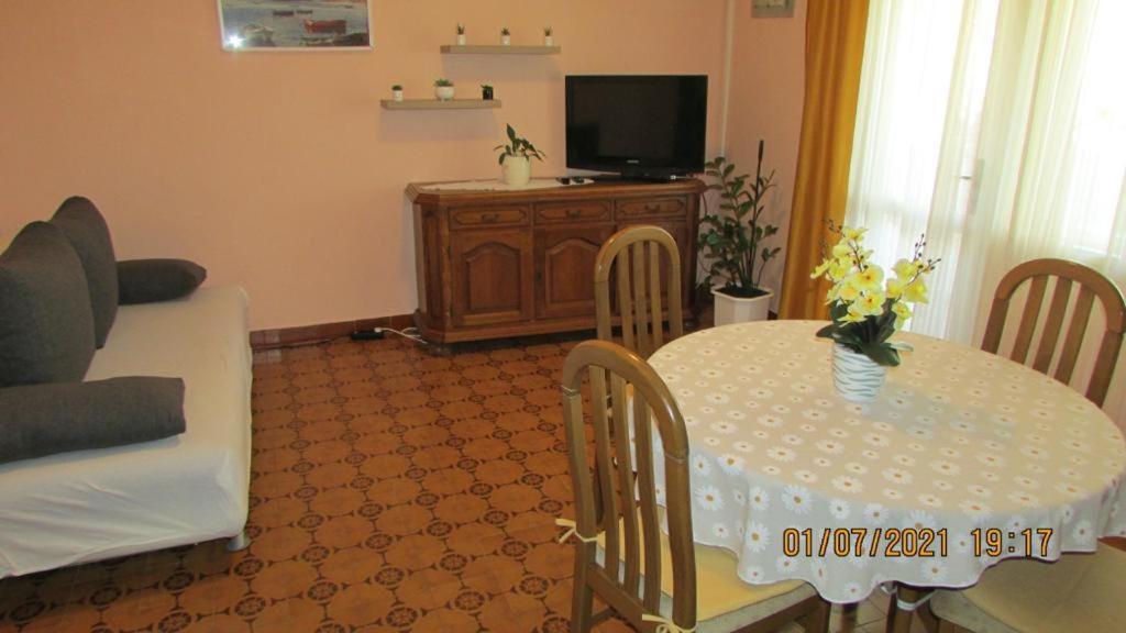 Apartment Tomy Trogir Extérieur photo